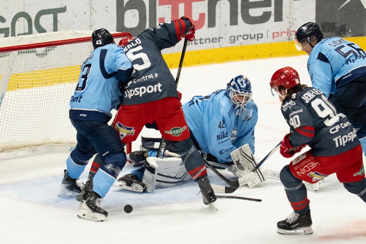 Video: Slovan na čele Tipsport ligy. Zostrihy všetkých zápasov 10. kola